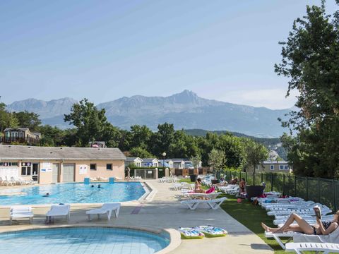 Camping L'Ecrin du Lac - Camping Hautes-Alpes